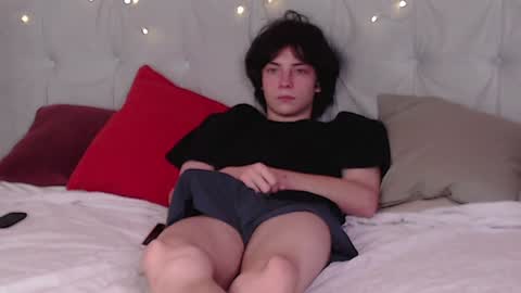 Snapshot of iwillfall_ chatting on January 4, 2025, 4:55 am Maxim online show from January 4, 2025, 4:55 am