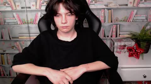 Snapshot of iwillfall_ chatting on February 28, 2025, 4:21 am Maxim online show from February 28, 2025, 4:21 am