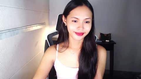 divaonopka online show from December 2, 2024, 5:04 pm