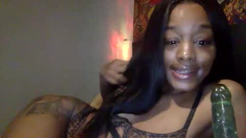 iysisfv online show from May 19, 2026, 1:22 am