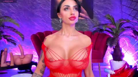 izabelatessa online show from May 24, 2026, 8:03 pm