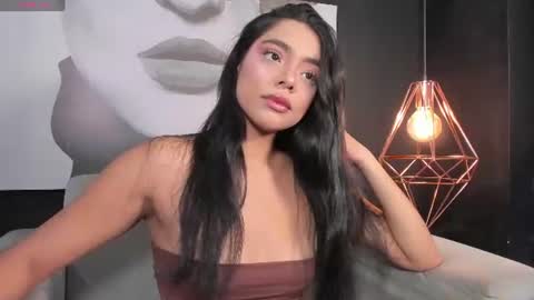Snapshot of izanthorne chatting on July 19, 2026, 1:59 pm Izan Thorne online show from July 19, 2026, 1:59 pm