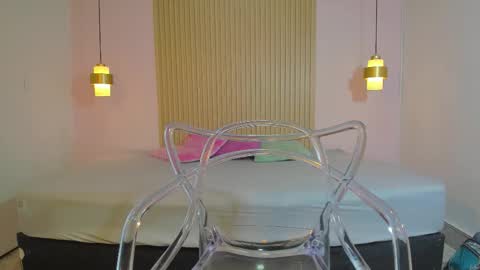 Snapshot of izelevans chatting on February 16, 2026, 12:12 pm izelevans online show from February 16, 2026, 12:12 pm