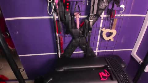 izumi__bdsm online show from March 20, 2026, 4:50 am