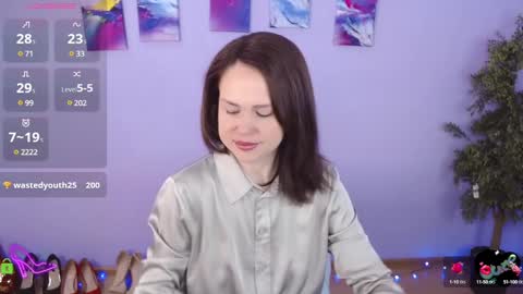 Queen of nylon  Victoria online show from February 13, 2025, 5:26 am