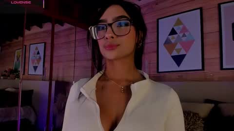 Snapshot of izzywild1 chatting on September 26, 2025, 10:41 am izzywild1 online show from September 26, 2025, 10:41 am