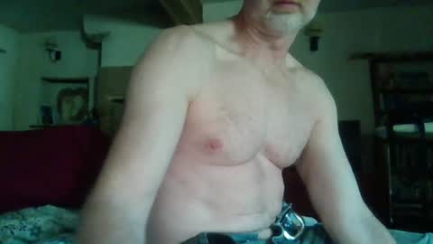 Snapshot of j4ckcock chatting on July 19, 2026, 6:17 am J4ckcock online show from July 19, 2026, 6:17 am