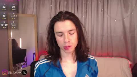 Snapshot of j_a_x_x_x_o_n chatting on July 22, 2026, 12:19 pm Hey im Jaxxxon check my info online show from July 22, 2026, 12:19 pm