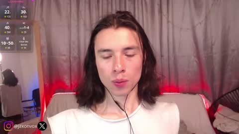 Snapshot of j_a_x_x_x_o_n chatting on July 25, 2026, 2:03 pm Hey im Jaxxxon check my info online show from July 25, 2026, 2:03 pm