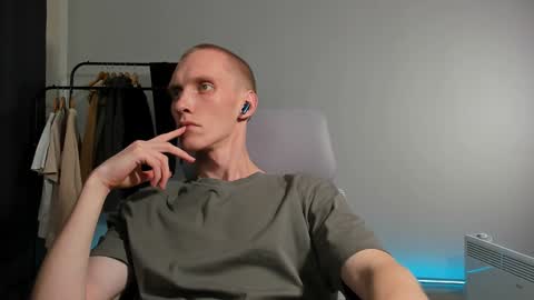 Danny online show from December 18, 2024, 3:22 pm