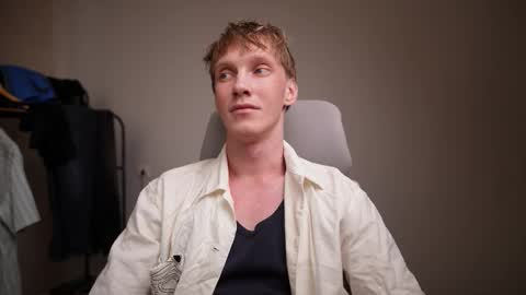 Snapshot of j_akira13 chatting on February 12, 2026, 5:35 am Danny online show from February 12, 2026, 5:35 am