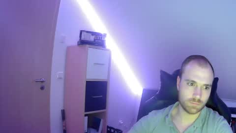 here4y online show from January 7, 2025, 7:06 pm