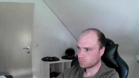 here4y online show from May 16, 2026, 2:16 pm