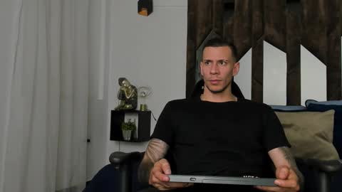 J King online show from January 12, 2026, 5:51 pm