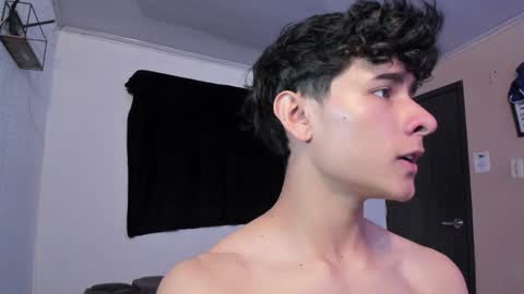 Snapshot of j_u_p_i_t_e_r chatting on December 9, 2024, 2:49 pm Noah online show from December 9, 2024, 2:49 pm