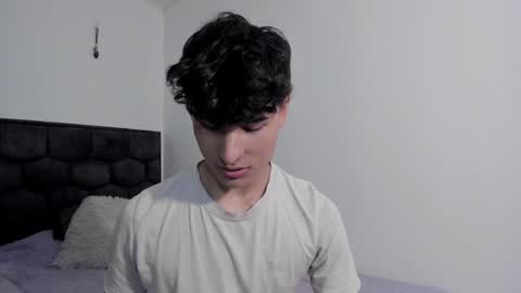 Snapshot of j_u_p_i_t_e_r chatting on December 30, 2024, 4:29 pm Noah online show from December 30, 2024, 4:29 pm