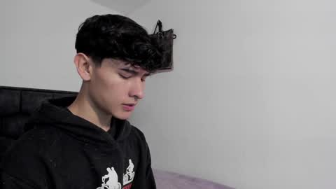 Snapshot of j_u_p_i_t_e_r chatting on January 11, 2025, 12:29 pm Noah online show from January 11, 2025, 12:29 pm