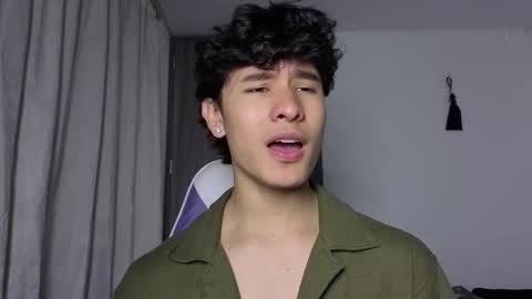 Snapshot of j_u_p_i_t_e_r chatting on October 19, 2025, 1:23 pm Noah online show from October 19, 2025, 1:23 pm