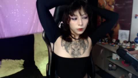 jade 18  online show from March 5, 2026, 6:31 am