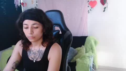 jade 18  online show from March 16, 2026, 7:40 pm