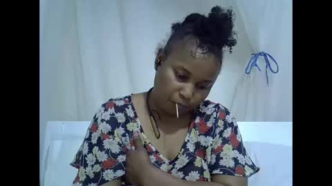 rose online show from October 8, 2025, 12:03 pm