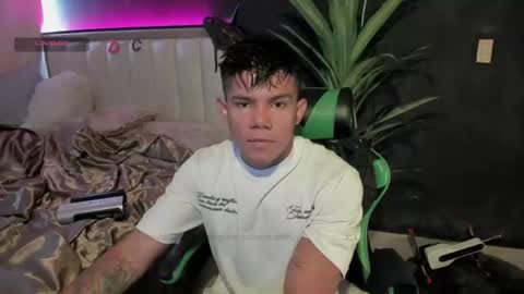 Snapshot of jack_castell chatting on August 5, 2026, 1:03 pm JACK CASTELL online show from August 5, 2026, 1:03 pm