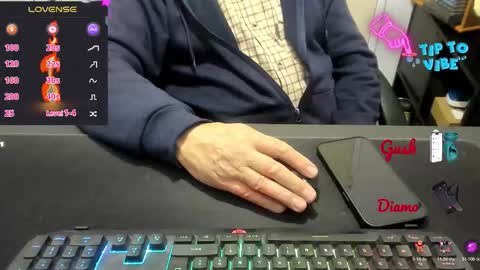 Snapshot of jackbrgs chatting on November 25, 2025, 4:40 pm J-Mitchel online show from November 25, 2025, 4:40 pm