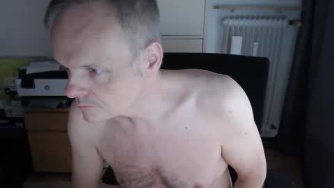 jackdus74 online show from October 23, 2025, 2:38 pm