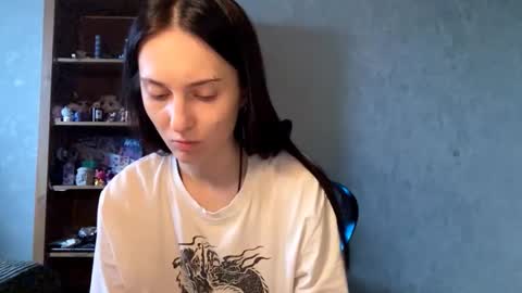 Alice online show from November 23, 2025, 6:46 am