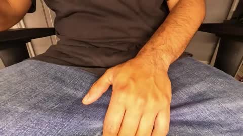 jackenwatch online show from November 22, 2025, 9:08 am