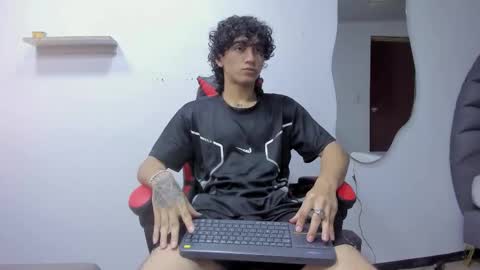 Snapshot of jackestaylor chatting on October 13, 2025, 5:29 am Jackes Taylor online show from October 13, 2025, 5:29 am