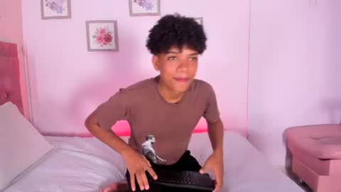 Jackk Russell  online show from June 12, 2026, 4:00 am