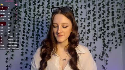 Lisa online show from February 15, 2026, 12:03 pm