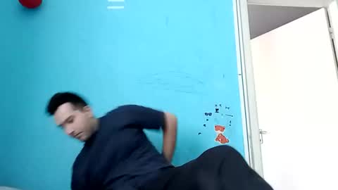 jackson222222222 online show from April 20, 2026, 7:22 am