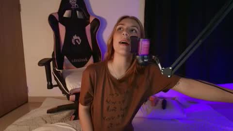 Snapshot of jacky_croft chatting on March 10, 2025, 4:28 am Linda Sofia help me get to 100 thumbs up online show from March 10, 2025, 4:28 am