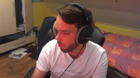 Jack online show from May 1, 2026, 10:03 pm