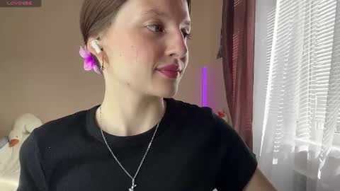 Lillian online show from July 22, 2026, 5:10 am