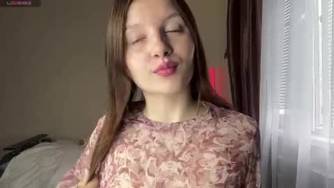 Lillian online show from July 26, 2026, 5:04 am