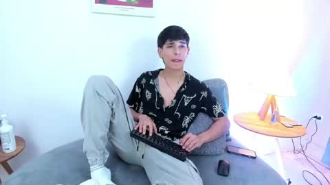 Snapshot of jacob_colliins chatting on May 23, 2026, 3:34 am jacob_colliins online show from May 23, 2026, 3:34 am