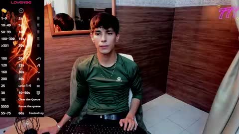 jacob_colliins online show from July 23, 2026, 9:13 pm