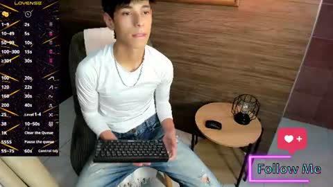 jacob_colliins online show from July 27, 2026, 8:16 pm