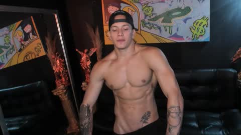 JACOB JAMES online show from October 9, 2025, 12:41 am