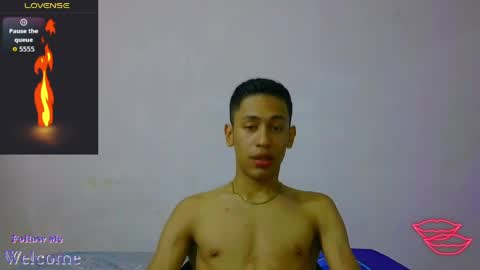 Snapshot of jacob_wolf_xxx chatting on April 19, 2026, 12:11 am jacob online show from April 19, 2026, 12:11 am