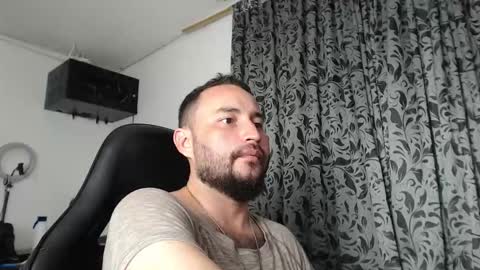 jacobkingd online show from March 12, 2025, 3:24 am