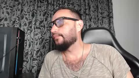 jacobkingd online show from March 12, 2025, 6:29 am