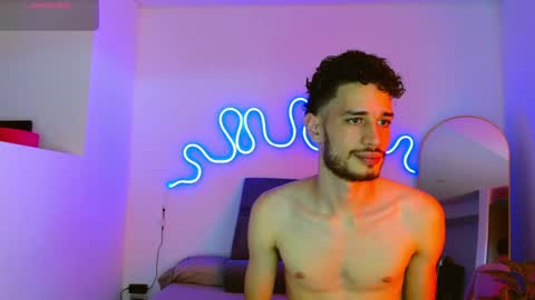 Snapshot of jacobmurphy2103 chatting on January 20, 2025, 4:55 pm JACOB ROBIN online show from January 20, 2025, 4:55 pm