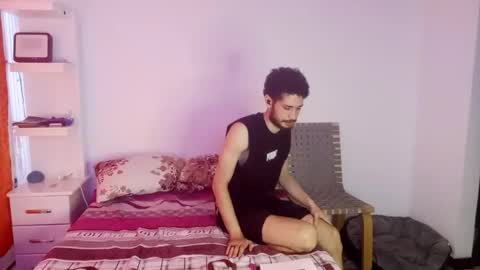 Snapshot of jacobmurphy2103 chatting on November 6, 2025, 6:20 pm JACOB ROBIN online show from November 6, 2025, 6:20 pm