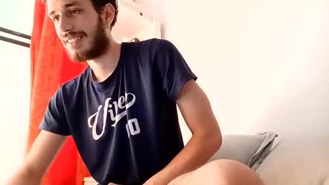 Snapshot of jacobmurphy2103 chatting on November 20, 2025, 4:40 pm JACOB ROBIN online show from November 20, 2025, 4:40 pm