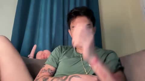 Snapshot of jacobthebezt chatting on April 4, 2026, 11:46 pm Jacob online show from April 4, 2026, 11:46 pm