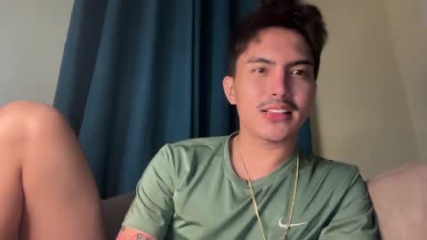 Snapshot of jacobthebezt chatting on April 5, 2026, 7:22 pm Jacob online show from April 5, 2026, 7:22 pm